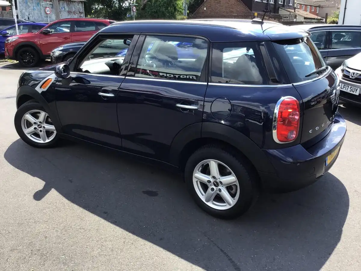 2014-mini-countryman-16-cooper-122bhp-auto-big-17