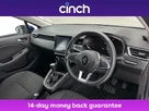 2021-renault-clio-10-tce-iconic-edition-small-11