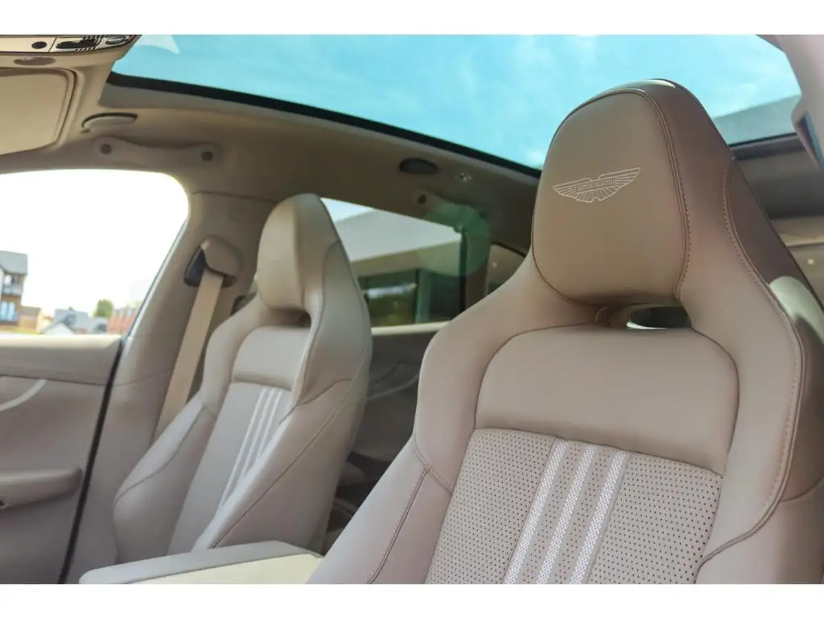 2024-aston-martin-dbx-40-v8-big-41