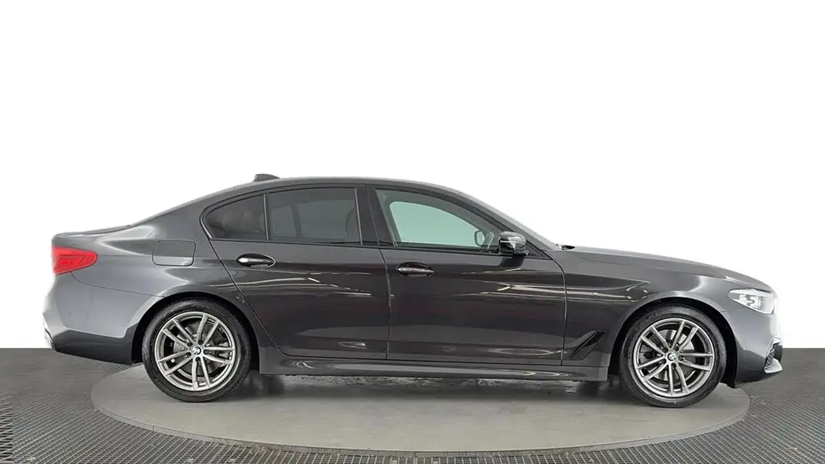 2018-bmw-5-series-20td-520d-m-sport-188bhp-xdrive-ss-saloon-4d-big-2