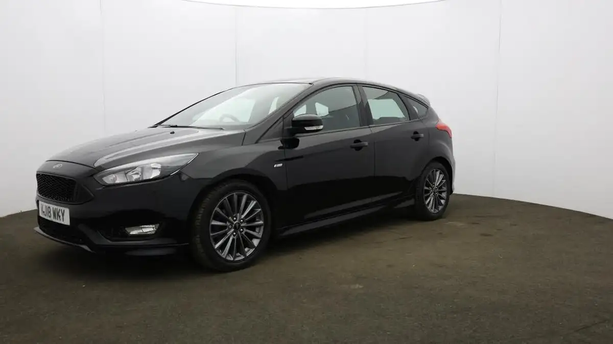 2018-ford-focus-10t-st-line-140ps-hatchback-big-38