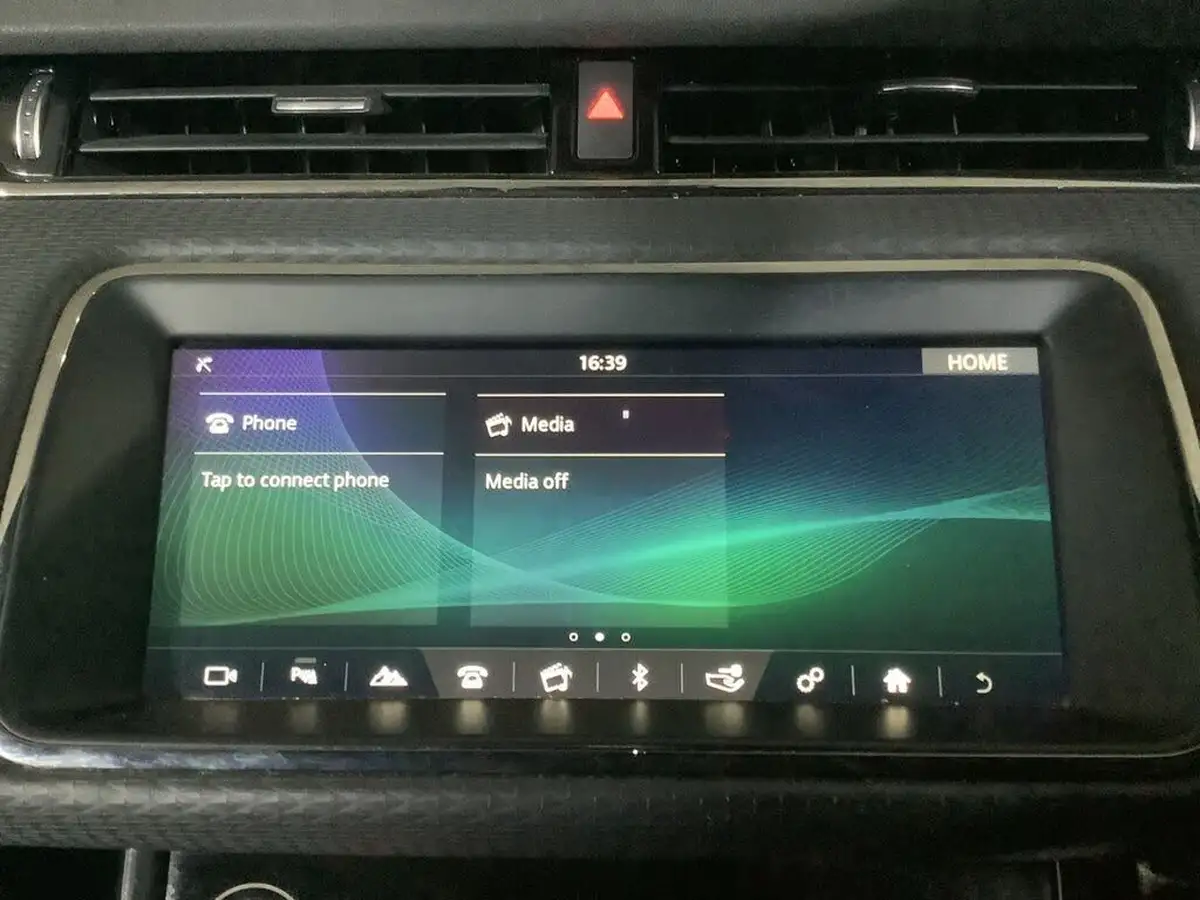 2019-land-rover-range-rover-evoque-20-d180-r-dynamic-big-21