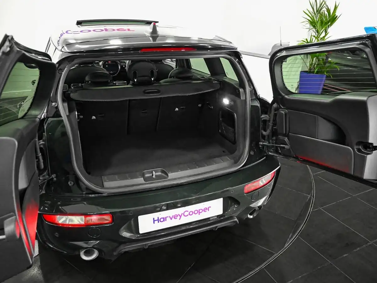 2024-mini-clubman-20-john-cooper-works-premium-plus-big-30