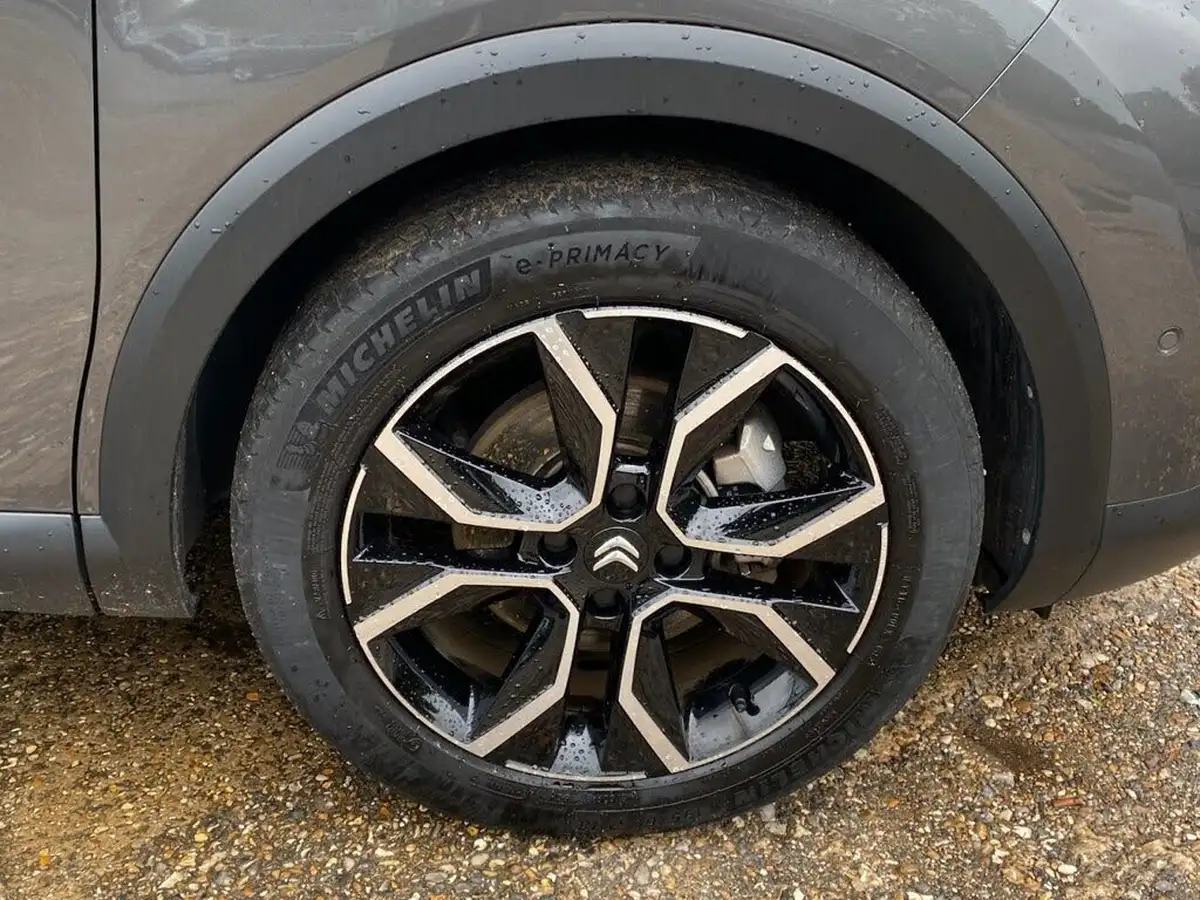 2022-citroen-c4-e-shine-plus-big-42