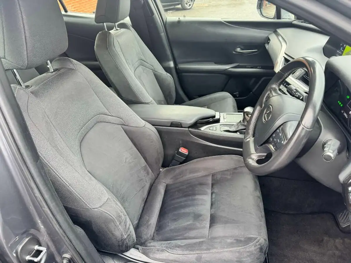 2020-lexus-ux-250h-20-ux-premium-pack-with-navigation-big-10