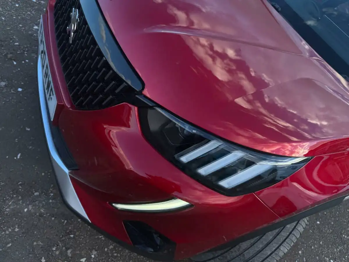2020-peugeot-2008-suv-12-puretech-gt-line-big-46