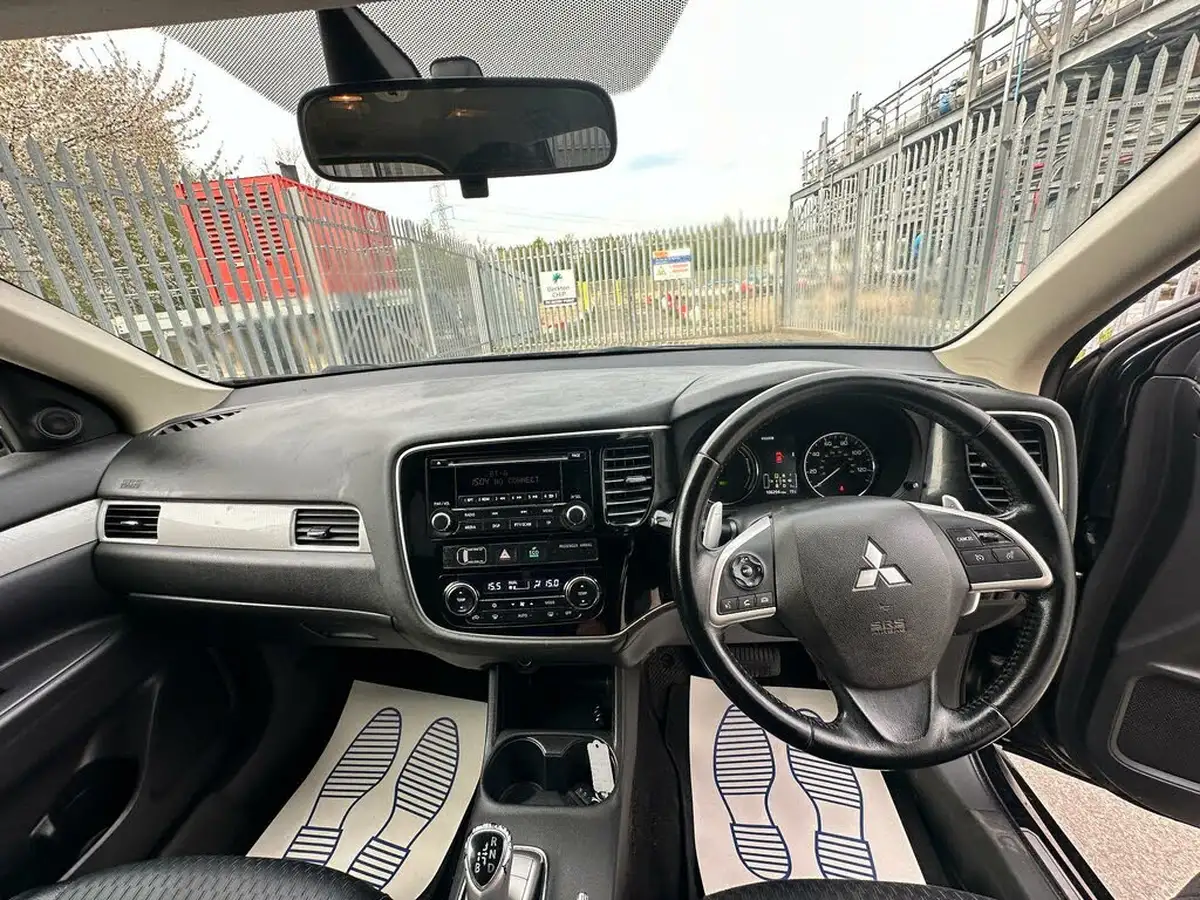2014-mitsubishi-outlander-20-gx3h-5st-big-12