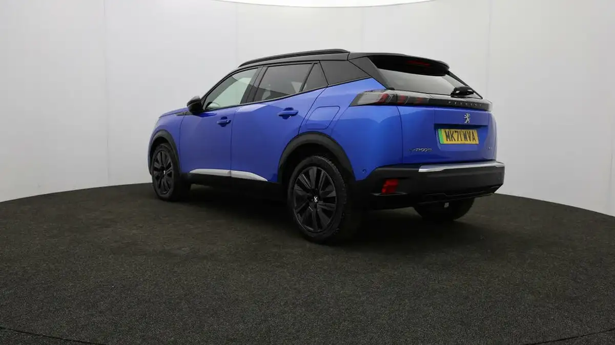 2021-peugeot-2008-suv-e-gt-premium-big-69
