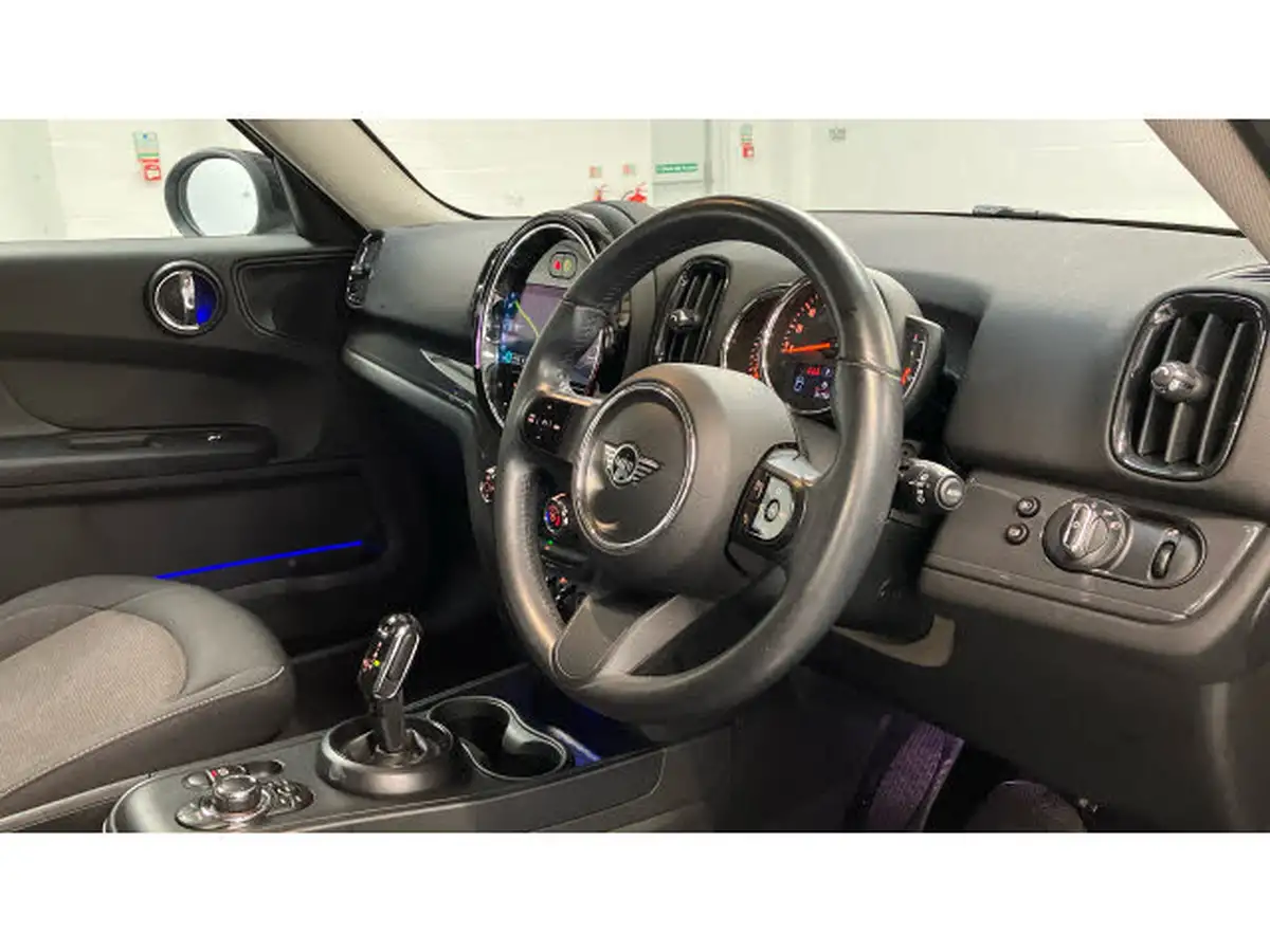 2022-mini-countryman-15-cooper-classic-auto-big-5