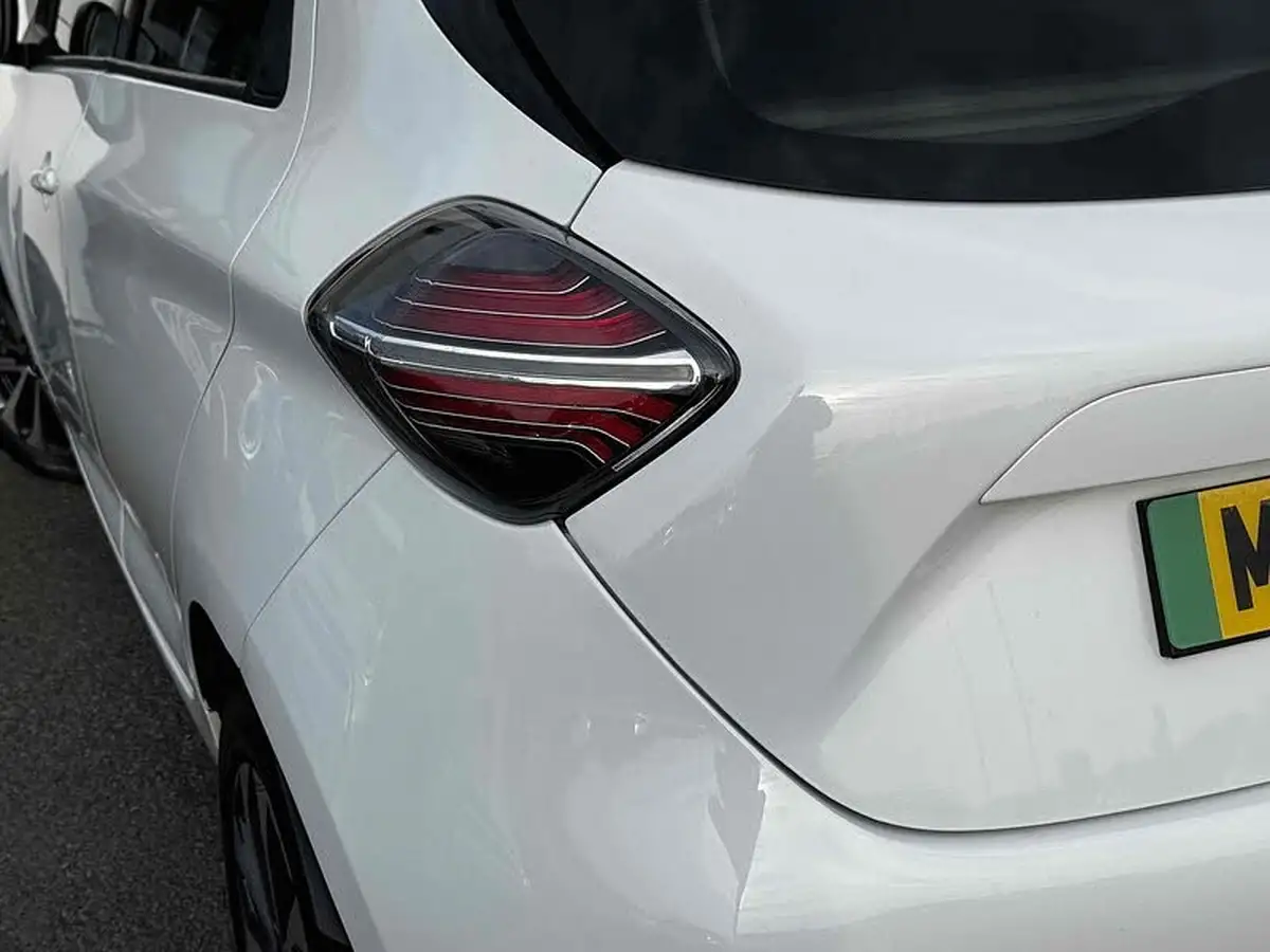 2022-renault-zoe-e-gt-line-big-9