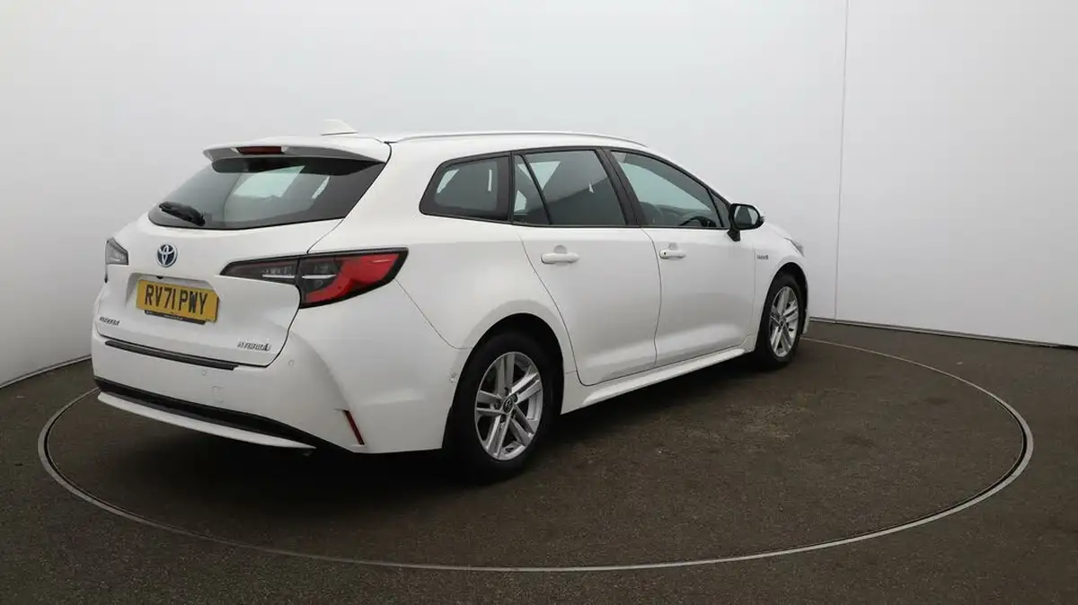 2021-toyota-corolla-18-vvt-i-icon-tech-spare-wheel-touring-sports-5d-big-47