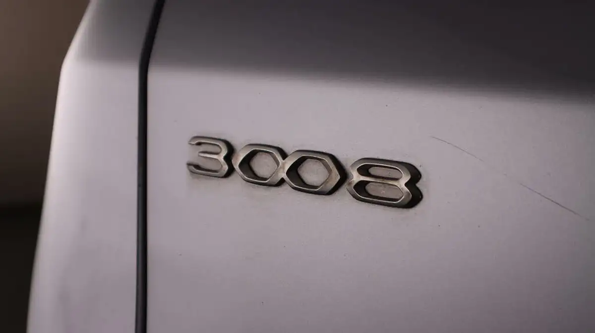 2021-peugeot-3008-suv-15-bluehdi-allure-premium-big-21
