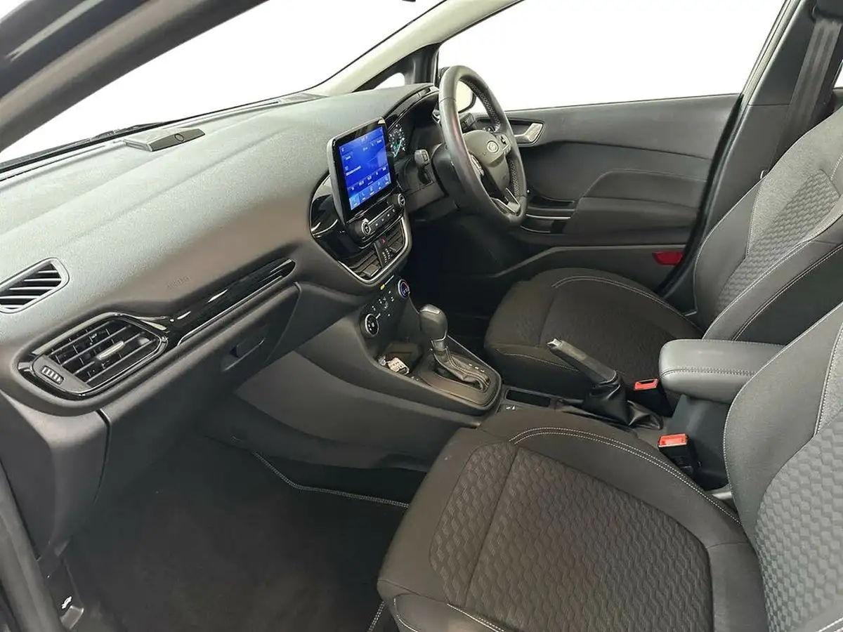 2022-ford-fiesta-10t-titanium-125ps-hybrid-mhev-powershift-big-10