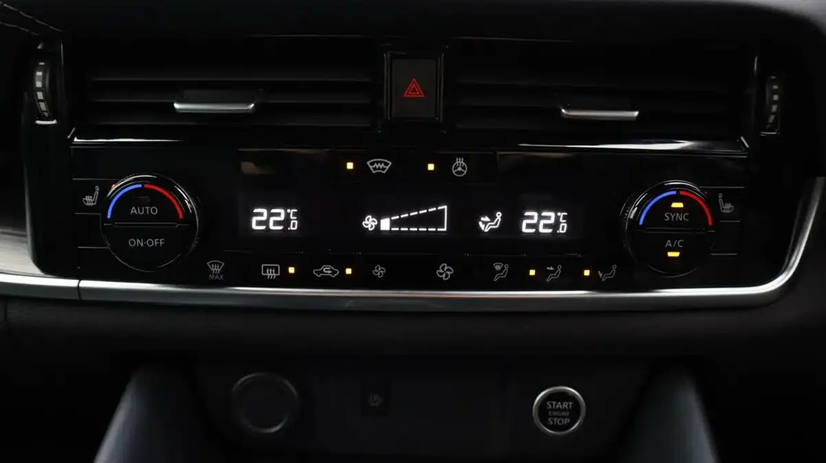 2022-nissan-qashqai-13-dig-t-tekna-158ps-xtronic-big-12
