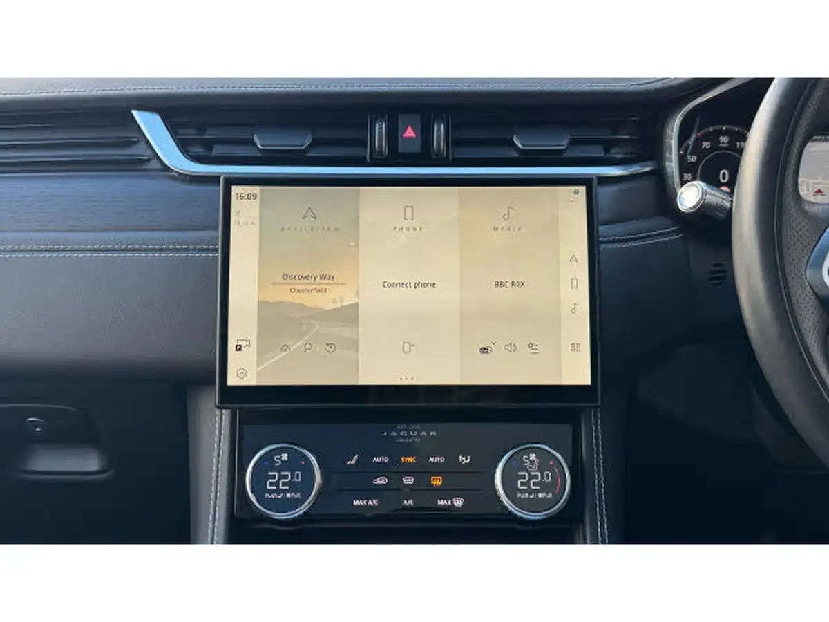 2021-jaguar-f-pace-20-d200-r-dynamic-hse-mhev-big-13