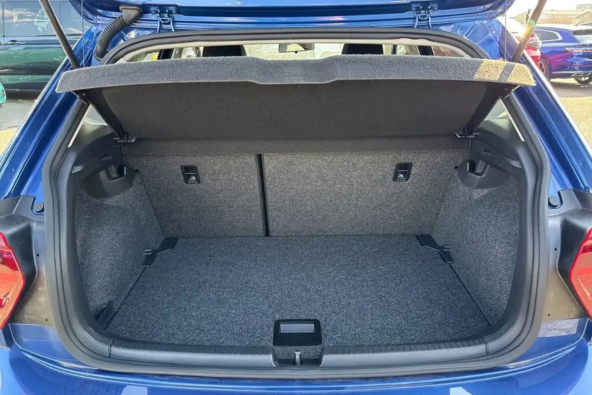 2021-volkswagen-polo-10-tsi-match-big-6