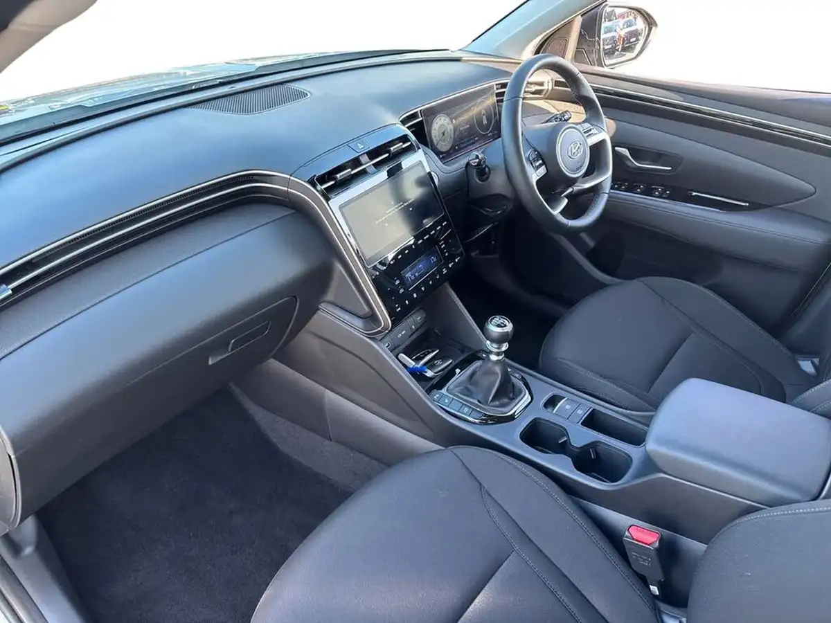 2024-hyundai-tucson-16-t-gdi-premium-150ps-big-2
