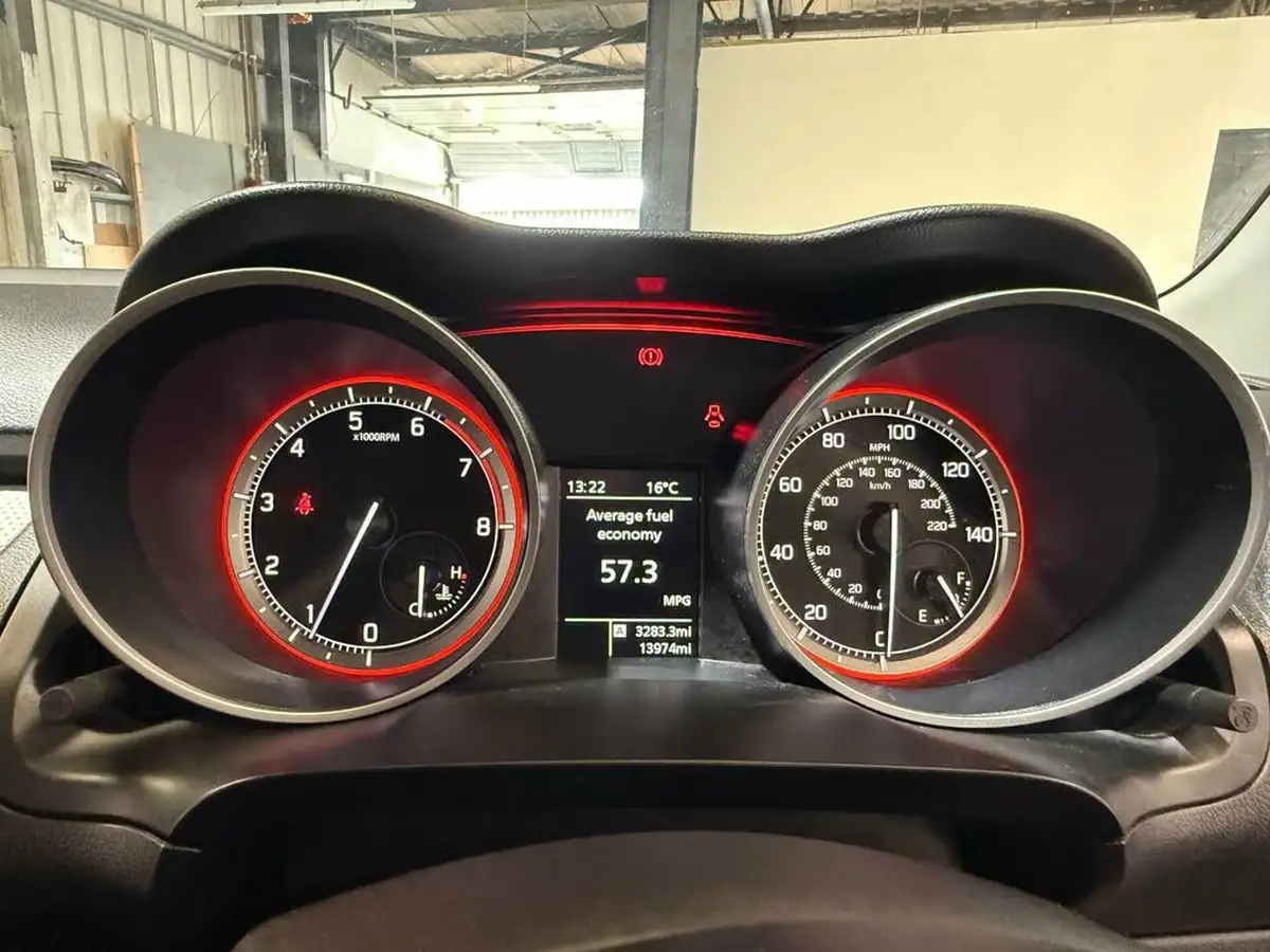 2021-suzuki-swift-12-dualjet-sz-l-big-28