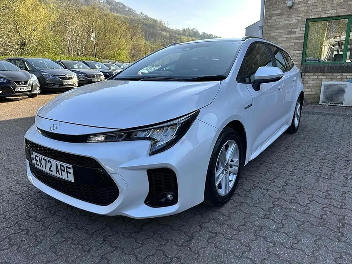 2022-suzuki-swace-18-sz-t-big-12