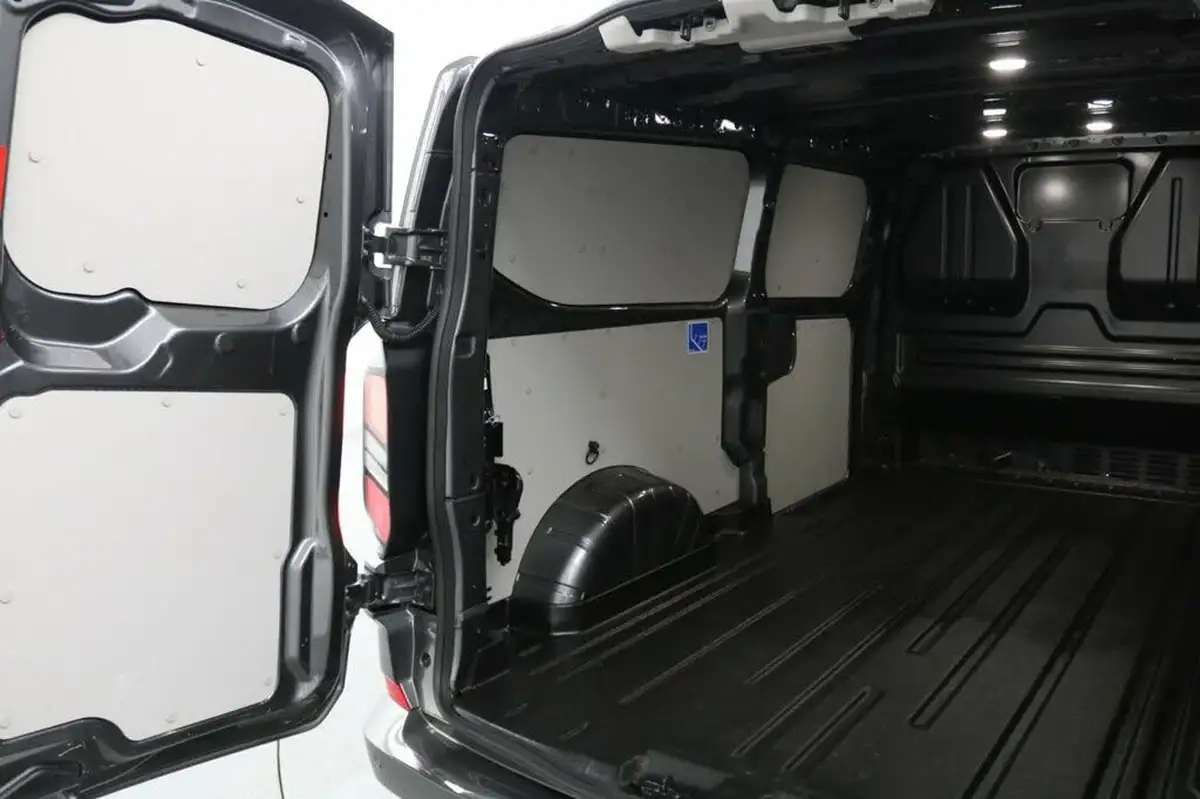 2023-ford-transit-custom-20tdci-320-l2h1-limited-136pseu6e-panel-van-1996cc-auto-big-16