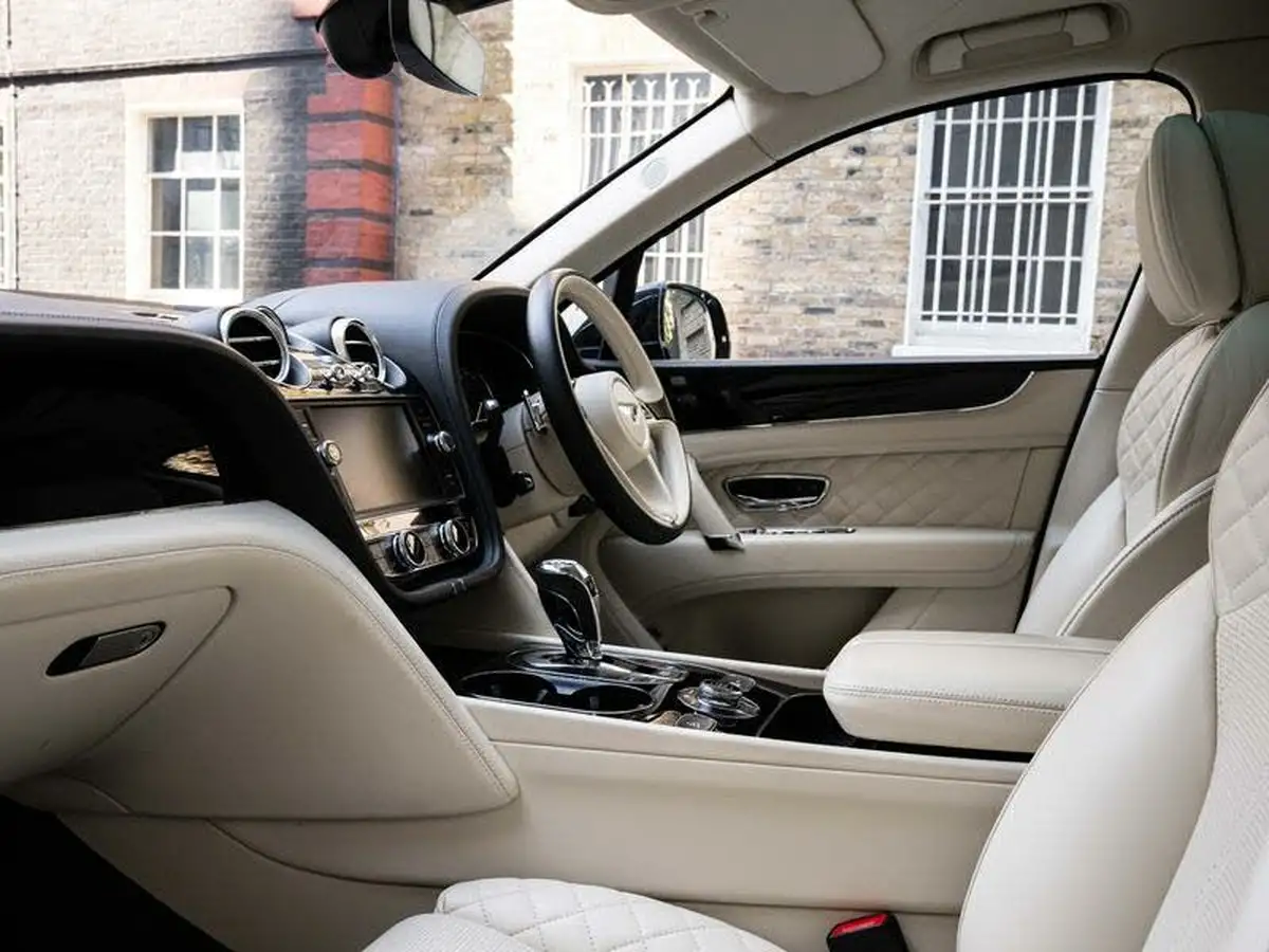 2019-bentley-bentayga-60-w12-speed-big-12