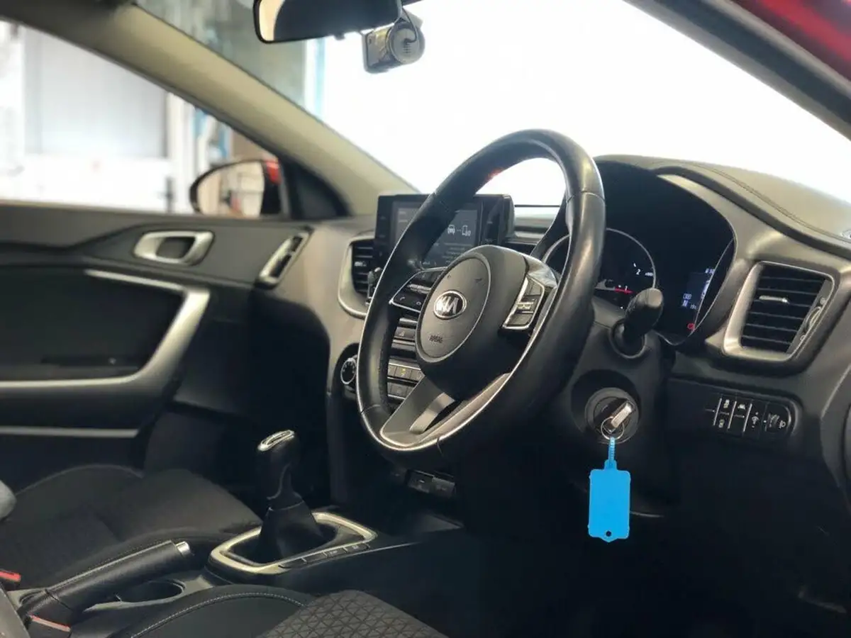 2021-kia-ceed-16crdi-2-134bhp-48v-mhev-hatchback-big-1