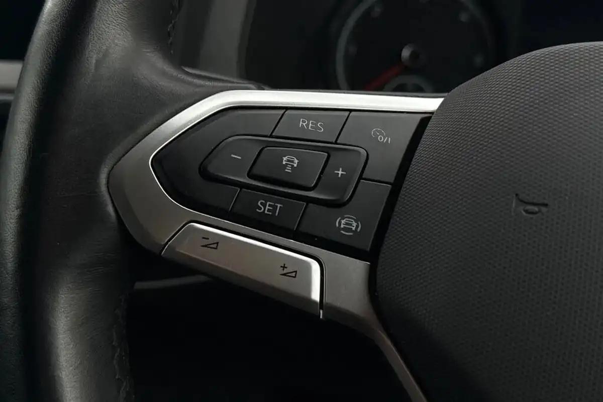 2024-volkswagen-transporter-big-38