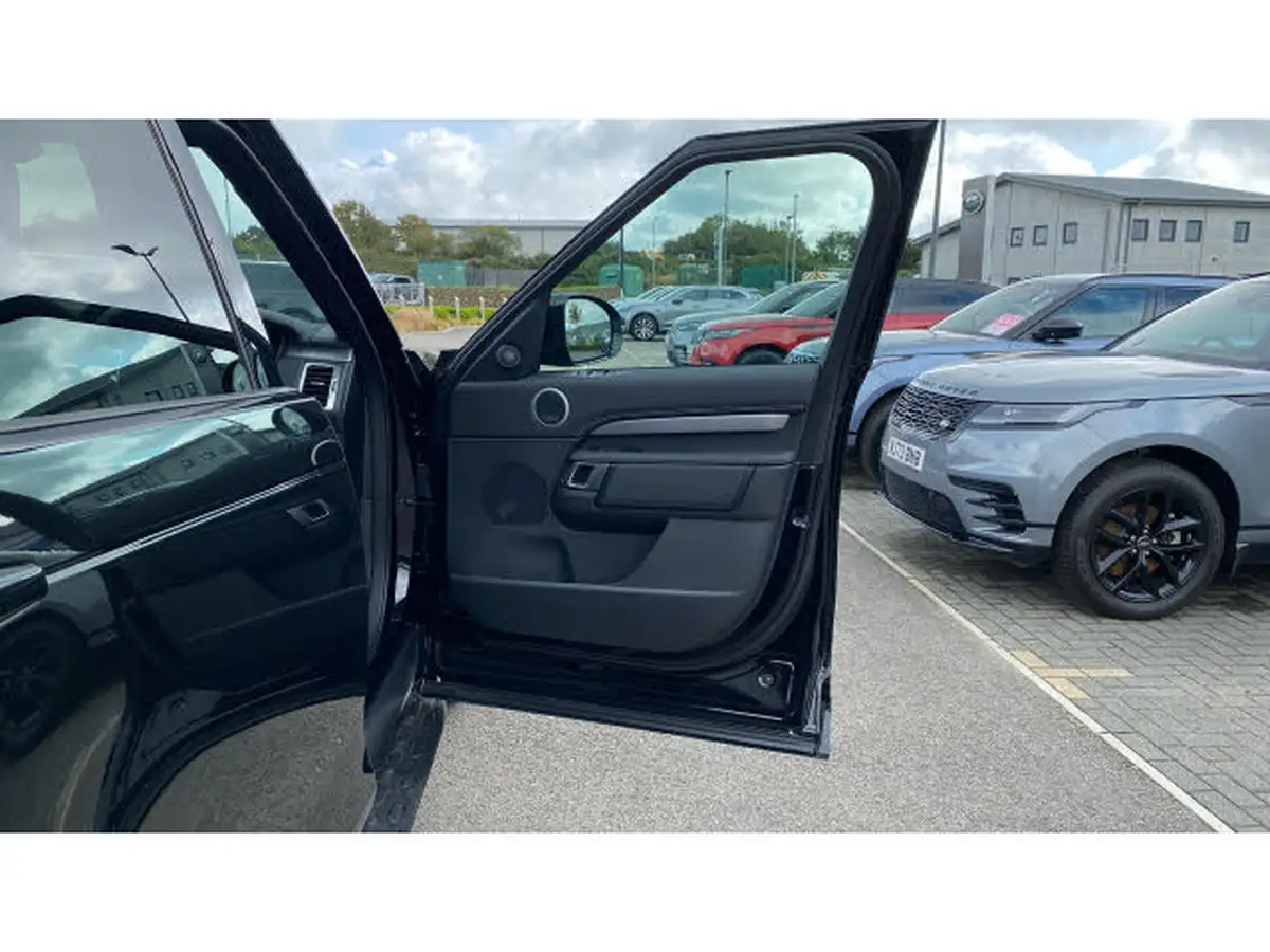 2024-land-rover-discovery-30-d350-dynamic-hse-big-25