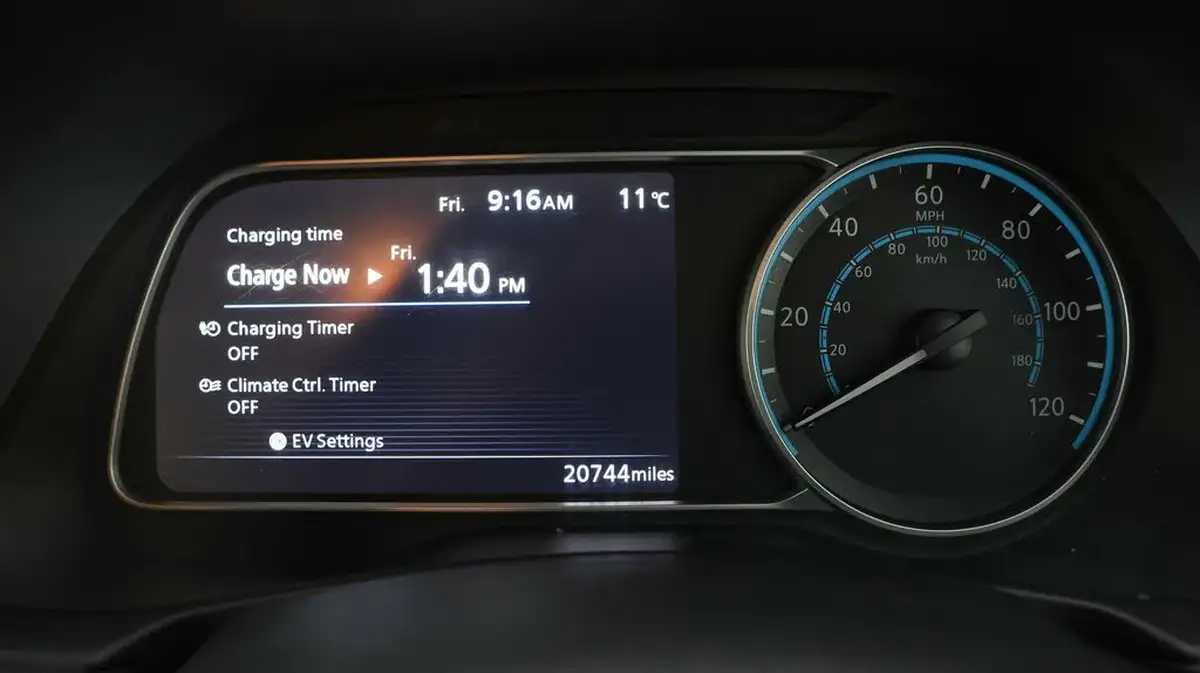 2021-nissan-leaf-e-tekna-big-10