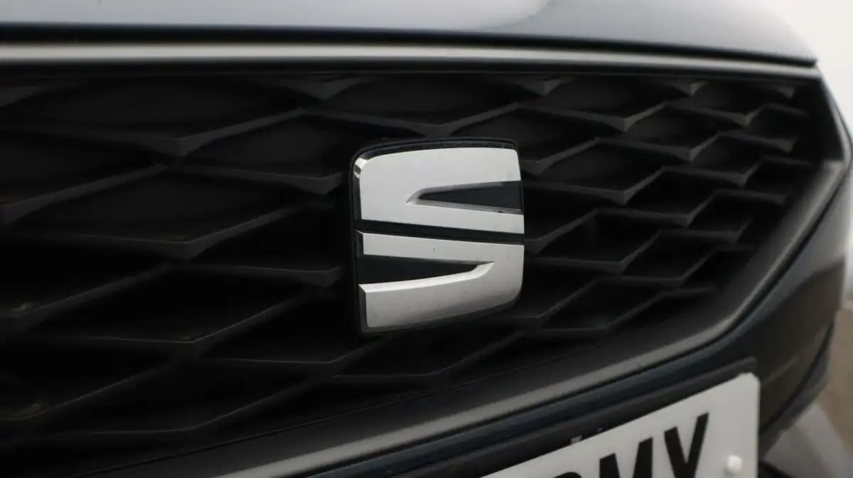 2021-seat-leon-15-tsi-evo-fr-150ps-estate-big-20