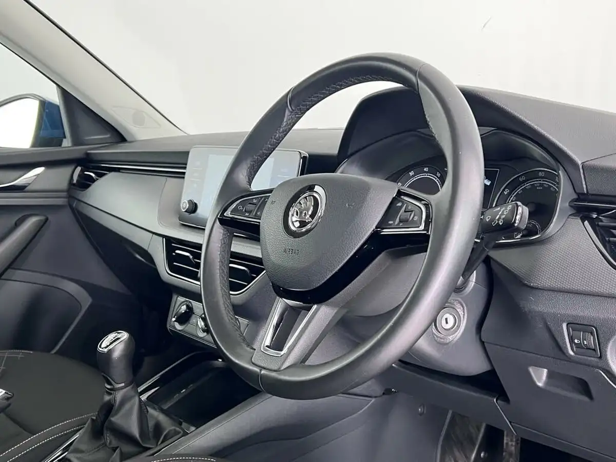 2019-skoda-kamiq-10-tsi-se-115ps-big-13
