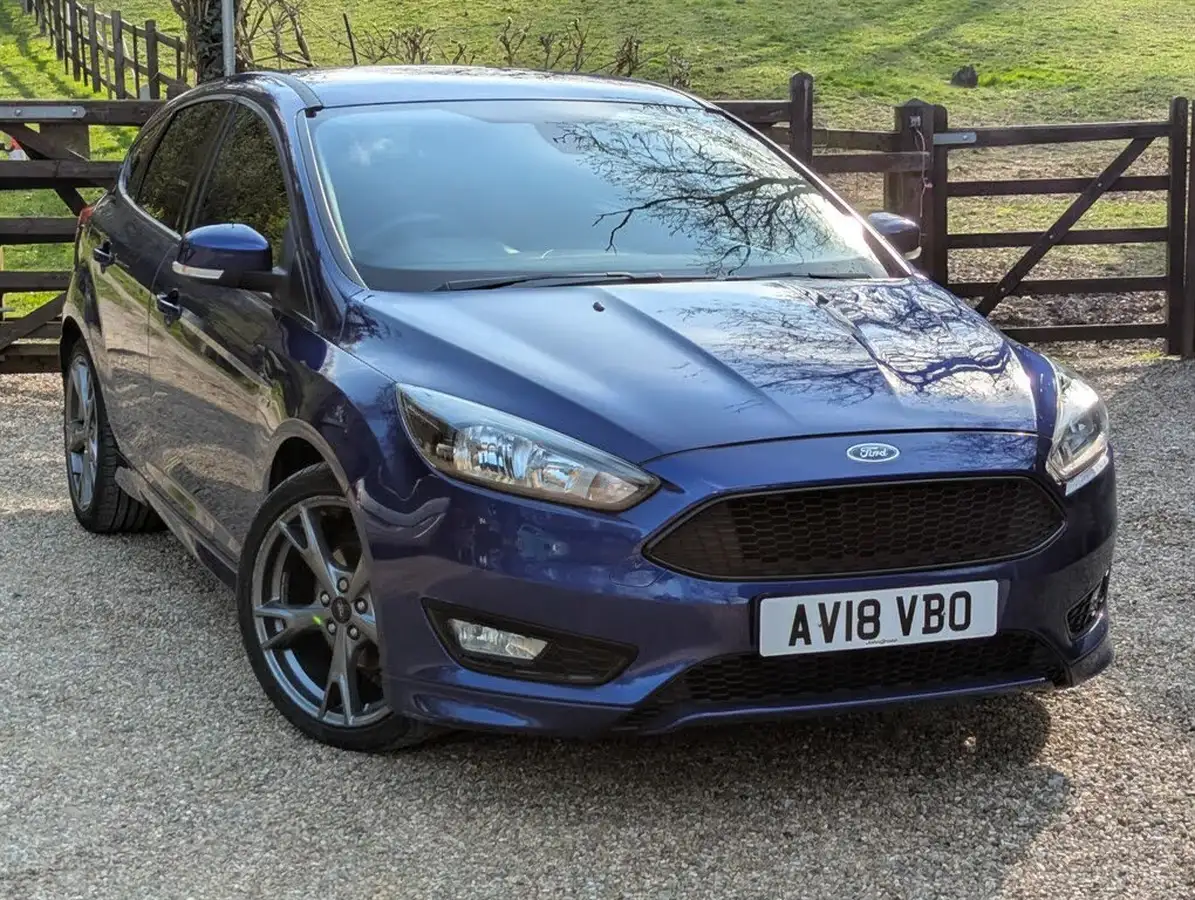 2018-ford-focus-10t-st-line-x-140ps-hatchback-big-4