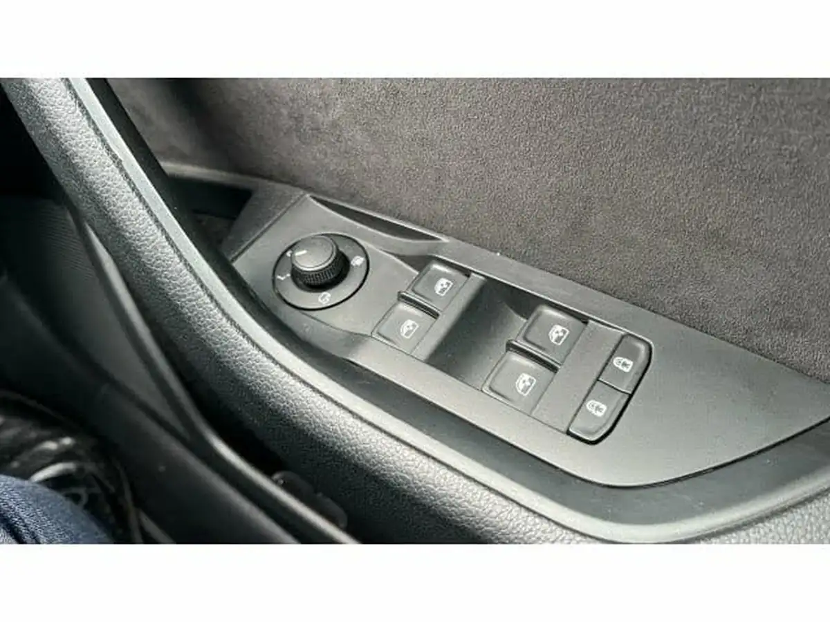 2018-skoda-superb-20-tsi-sportline-220ps-ss-hatchback-big-31