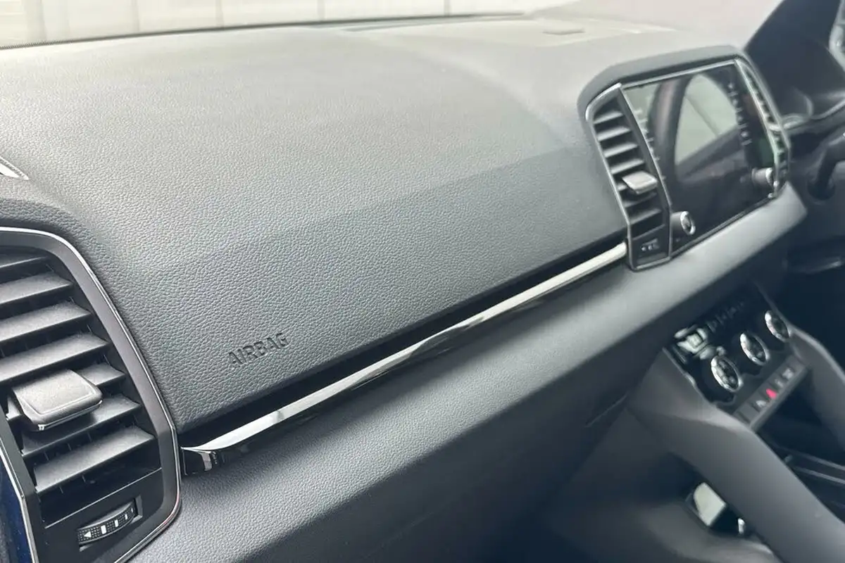 2021-skoda-karoq-15-tsi-se-l-ss-big-14