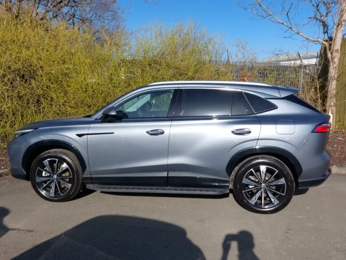 2024-mg-hs-15t-gdi-trophy-273ps-plug-in-hybrid-1496cc-auto-big-3