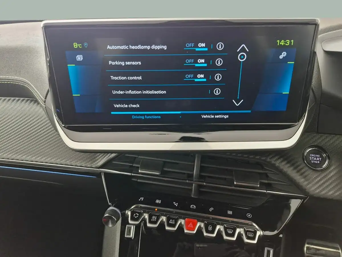 2022-peugeot-2008-suv-e-gt-premium-big-25