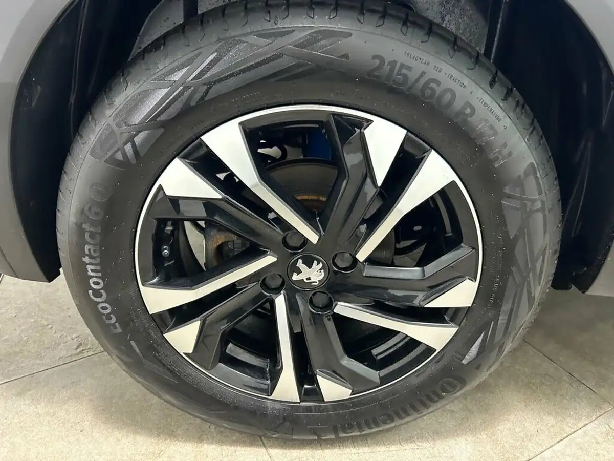 2021-peugeot-2008-suv-e-gt-big-24
