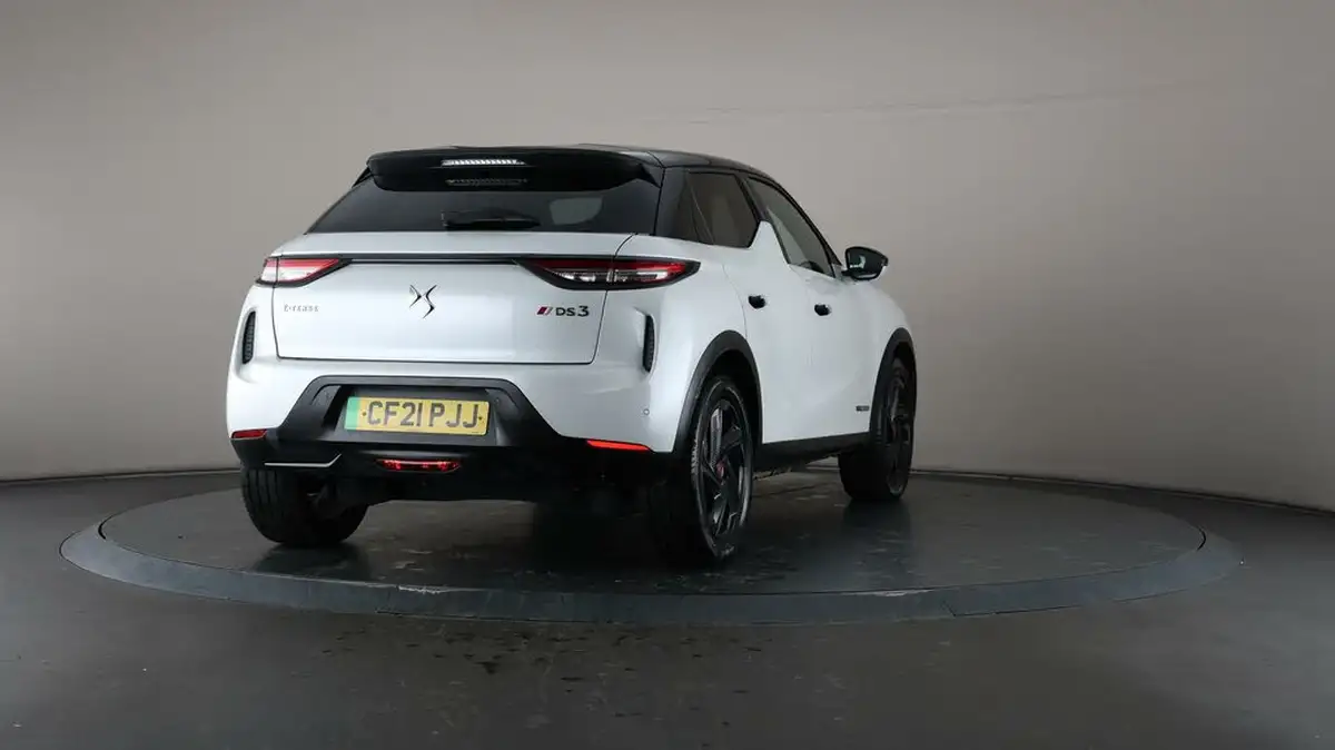 2021-ds-ds-3-crossback-e-tense-performance-line-big-60