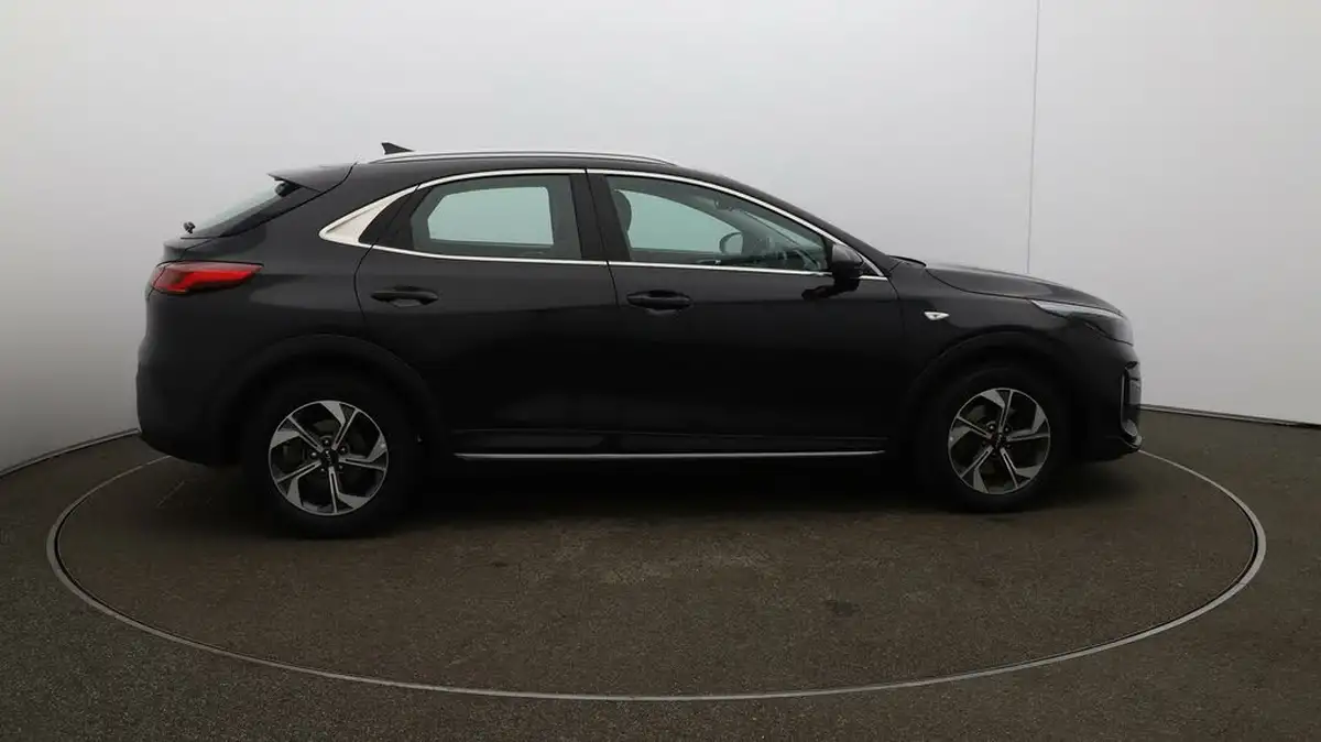 2023-kia-xceed-15-t-gdi-2-158bhp-big-8