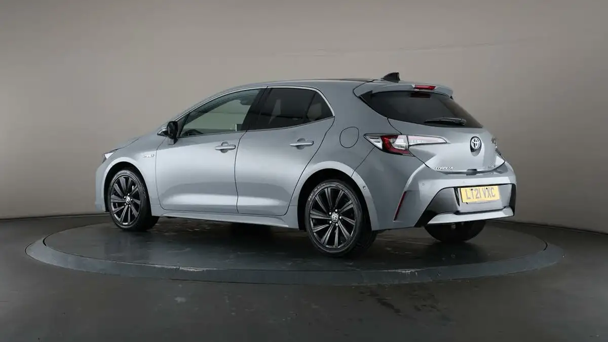 2021-toyota-corolla-18-vvt-i-design-spare-wheel-hatchback-5d-big-5