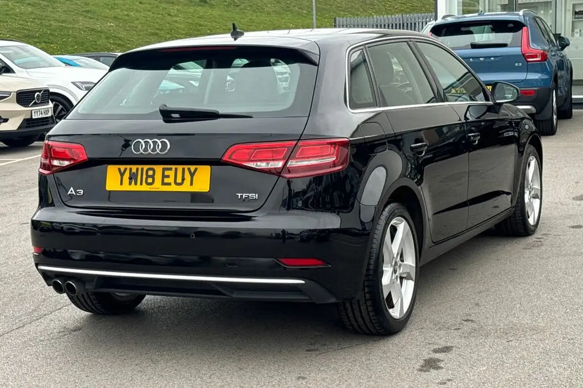 2018-audi-a3-15-tfsi-sportback-5d-big-39