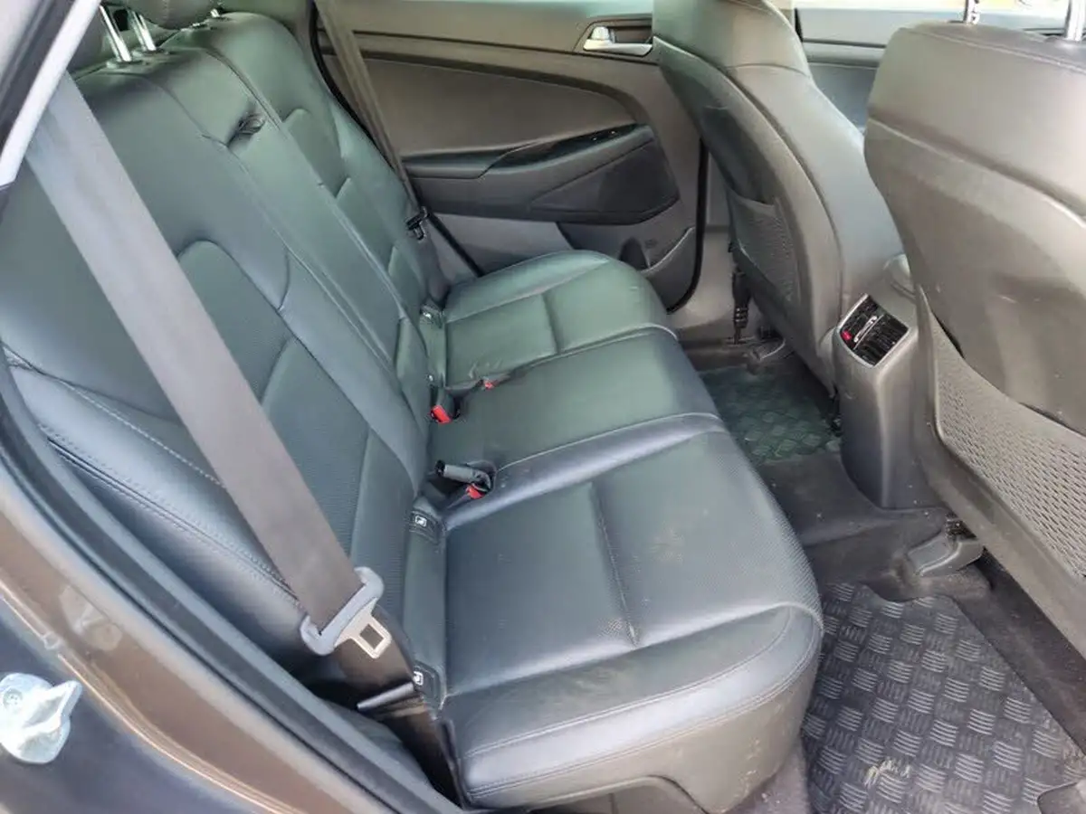 2016-hyundai-tucson-17crdi-blue-drive-premium-116ps-big-31