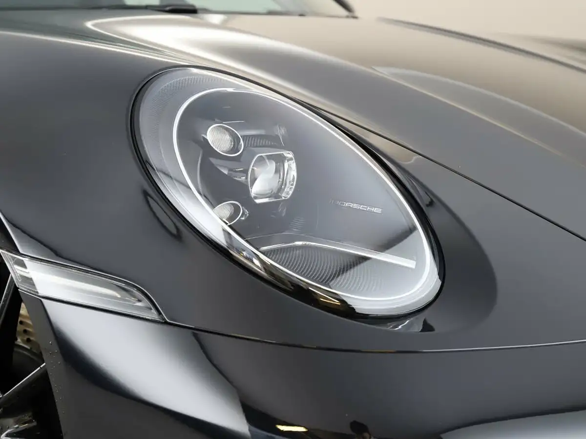 2024-porsche-911-30-carrera-4-coupe-big-19