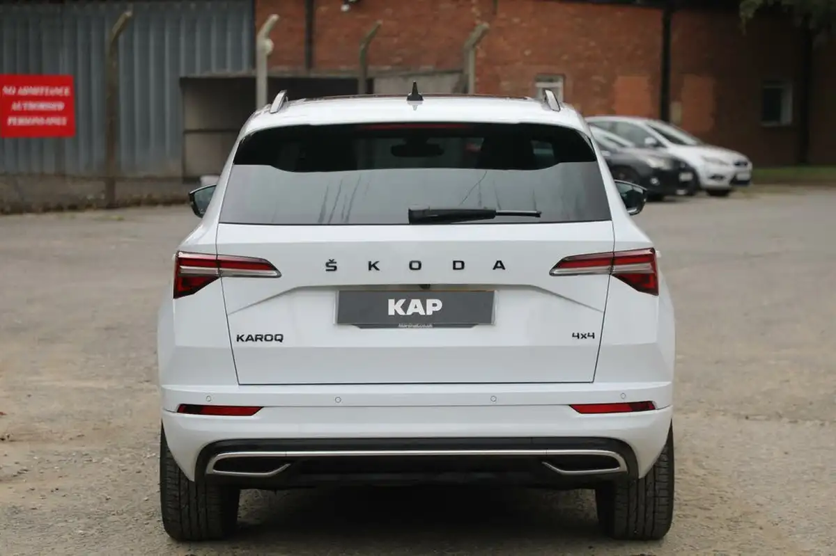 2023-skoda-karoq-20tdi-sportline-4x4-dsg-big-10