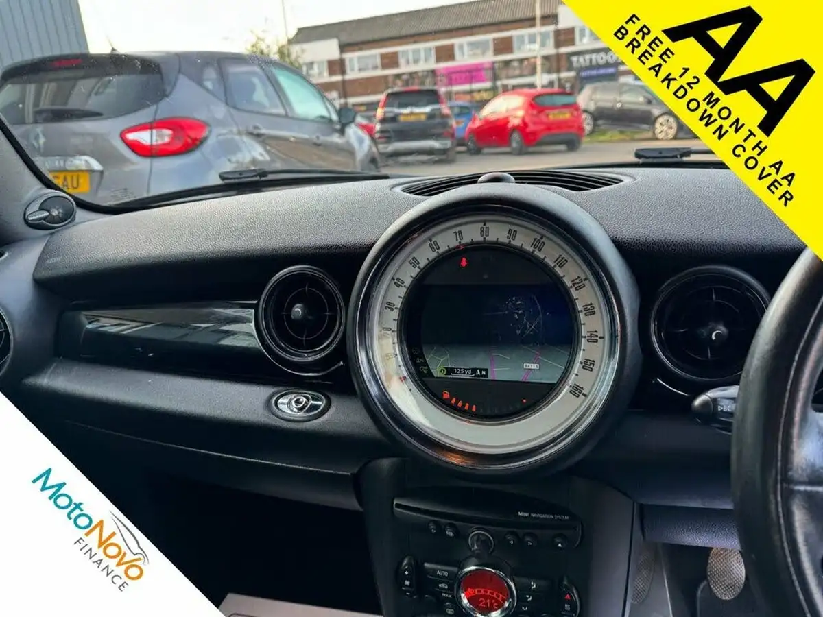 2013-mini-cooper-16-cooper-122bhp-convertible-2d-big-13