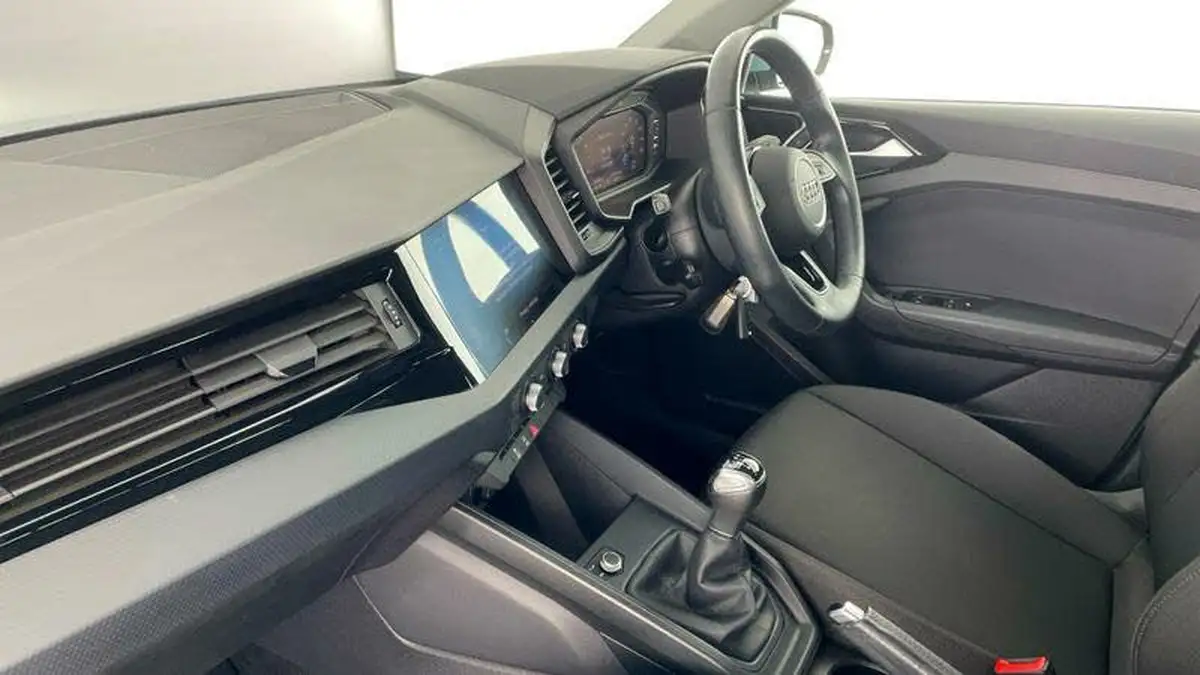 2021-audi-a1-10-30-tfsi-technik-110ps-big-1