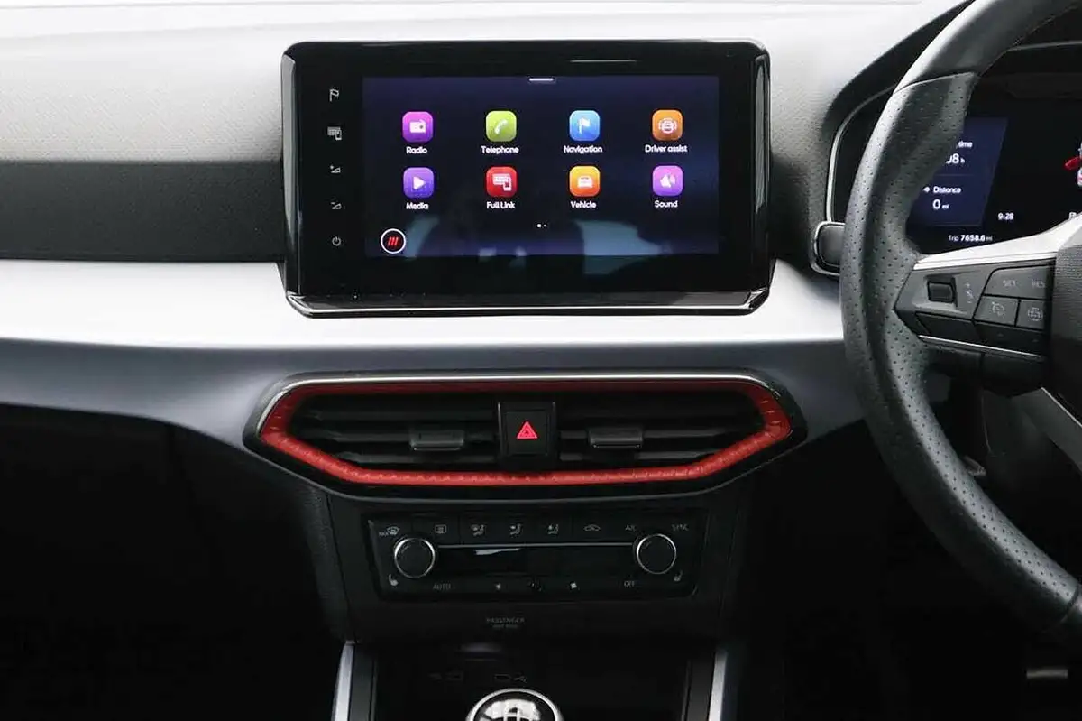 2024-seat-arona-10-tsi-fr-sport-115ps-big-11