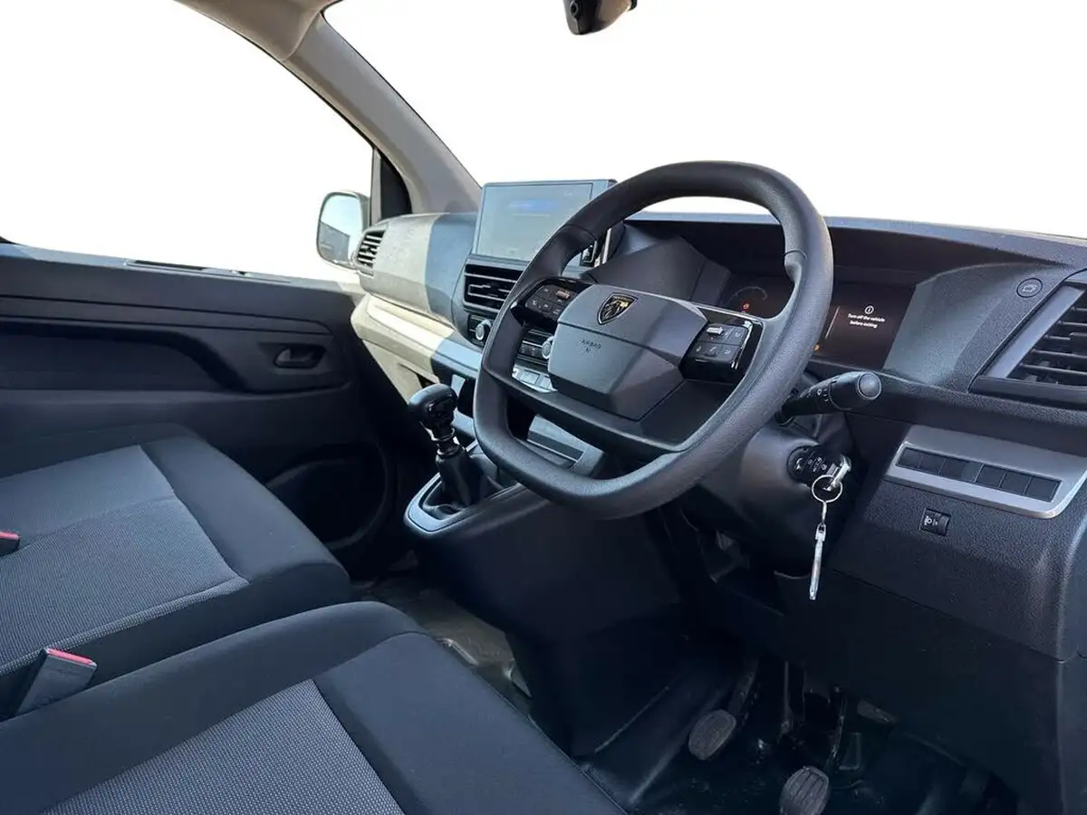 2024-peugeot-expert-15-bluehdi-professional-standard-big-14