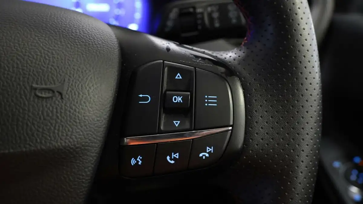 2021-ford-kuga-15t-st-line-edition-big-21