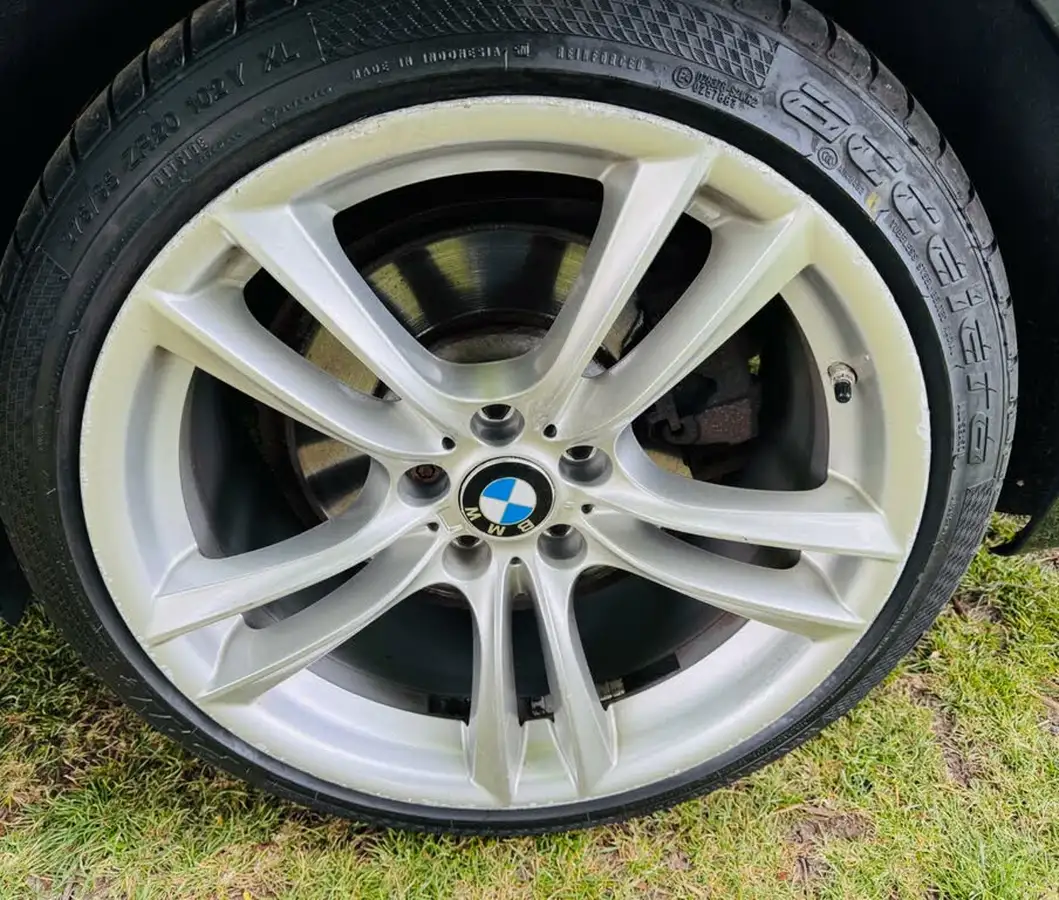 2016-bmw-5-series-20td-520d-m-sport-gt-big-40